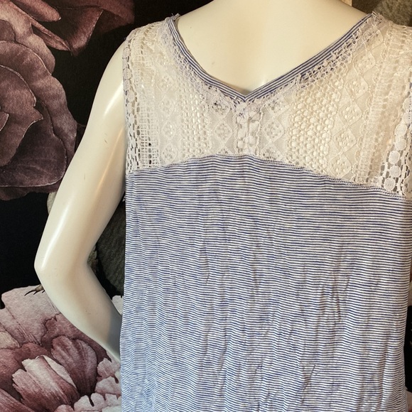 Striped Tank - Picture 4 of 4